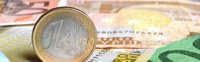 Steuern und Abgaben Geldscheine und Münze